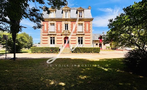 House in Douvres-la-Delivrande, Normandy, France 1