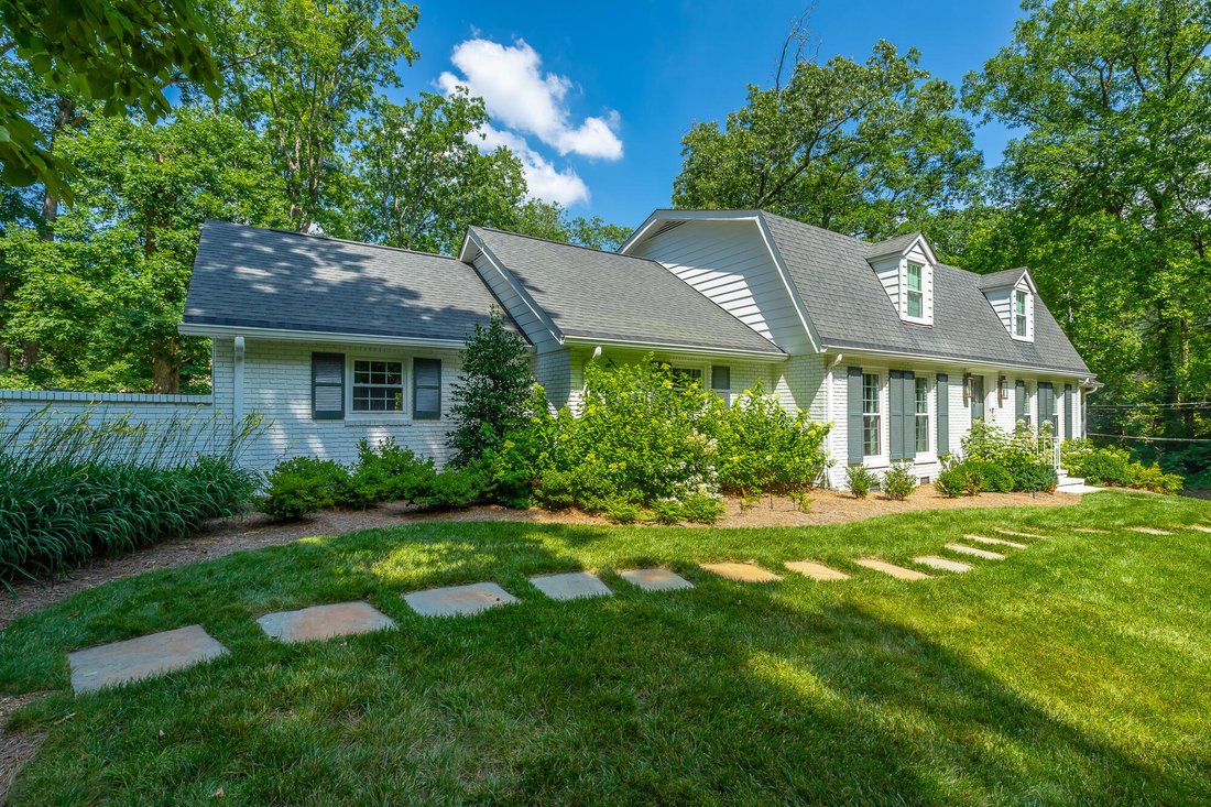 House in Lookout Mountain, Tennessee, United States 4 - 18356417
