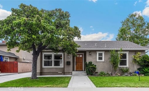 House in Signal Hill, California, United States 1
