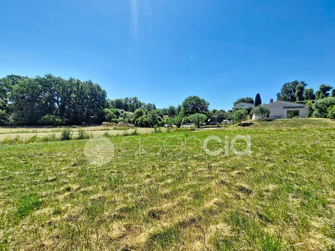 Villa in Châteauneuf-Grasse, Provence-Alpes-Côte d'Azur, France 1 - 18350799