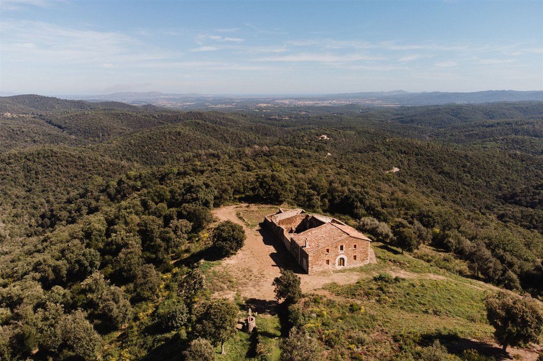 Finca in Cruilles, Monells i Sant Sadurni de l'Heura, Catalonia, Spain 1 - 18351399