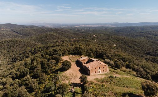 Finca in Cruilles, Monells i Sant Sadurni de l'Heura, Catalonia, Spain 1