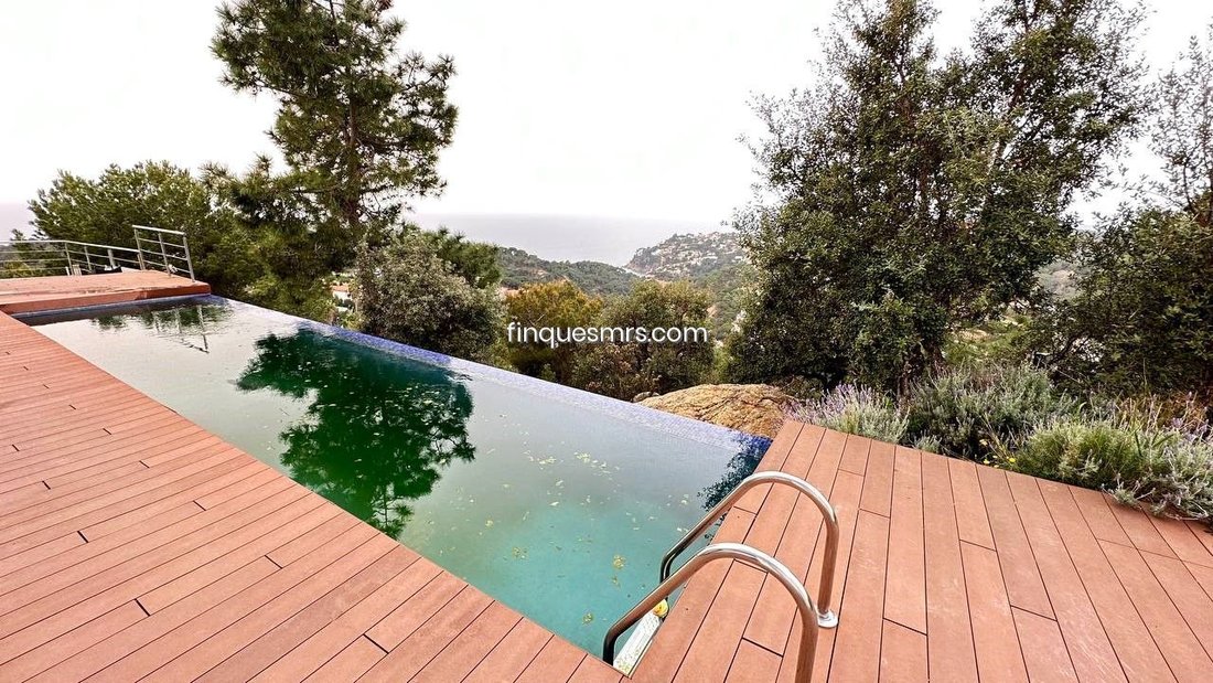 Villa in Lloret de Mar, Catalonia, Spain 3 - 18354724