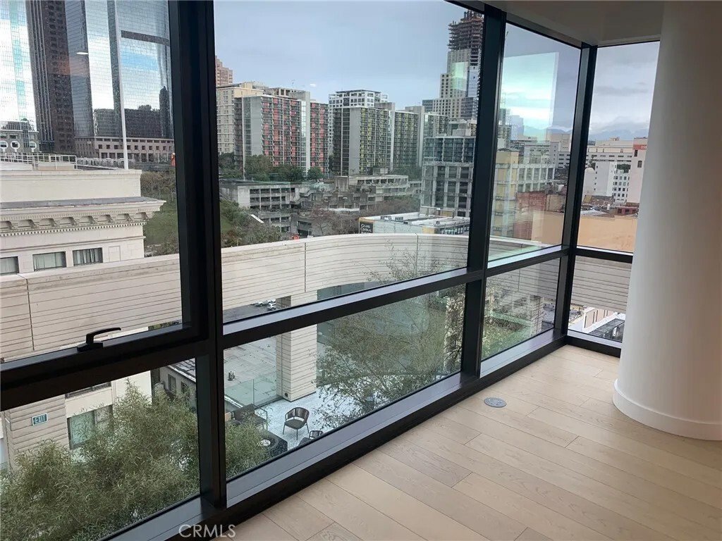 Condo in Los Angeles, California, United States 3 - 18354868