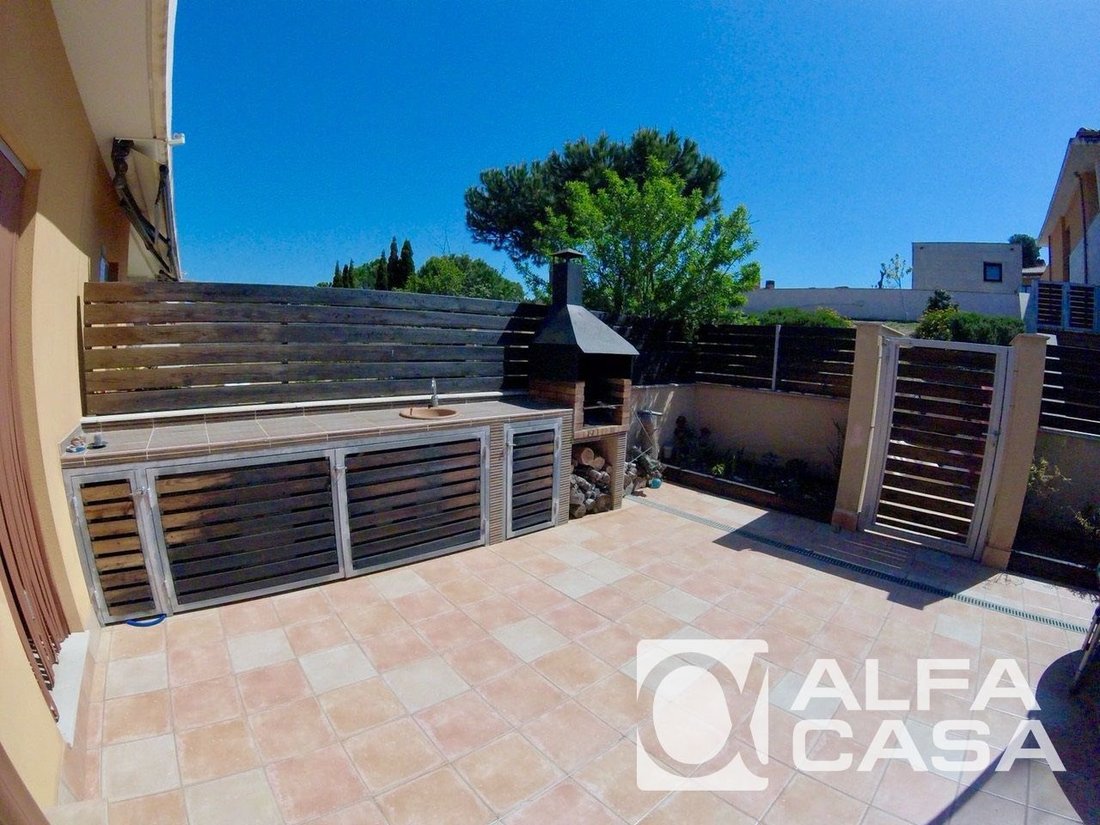 Townhouse in Lloret de Mar, Catalonia, Spain 4 - 18351112