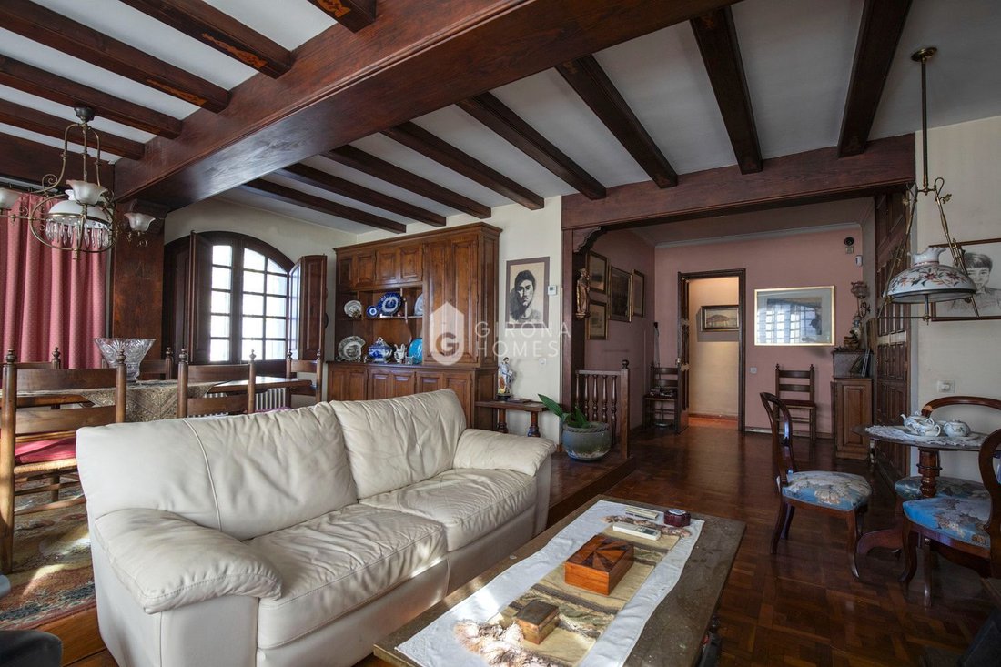 Villa in Porqueres, Catalonia, Spain 5 - 18351279