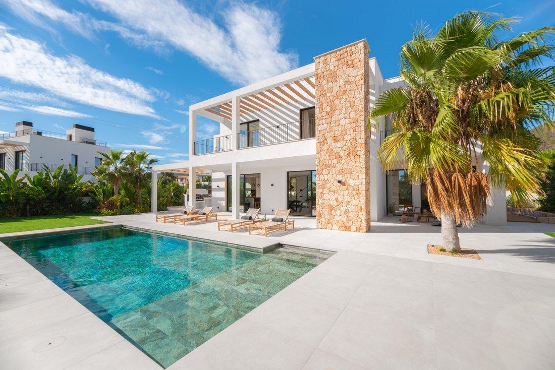 Villa in Sant Jordi de ses Salines, Sant Josep de sa Talaia, Balearic Islands 2 - 18355761