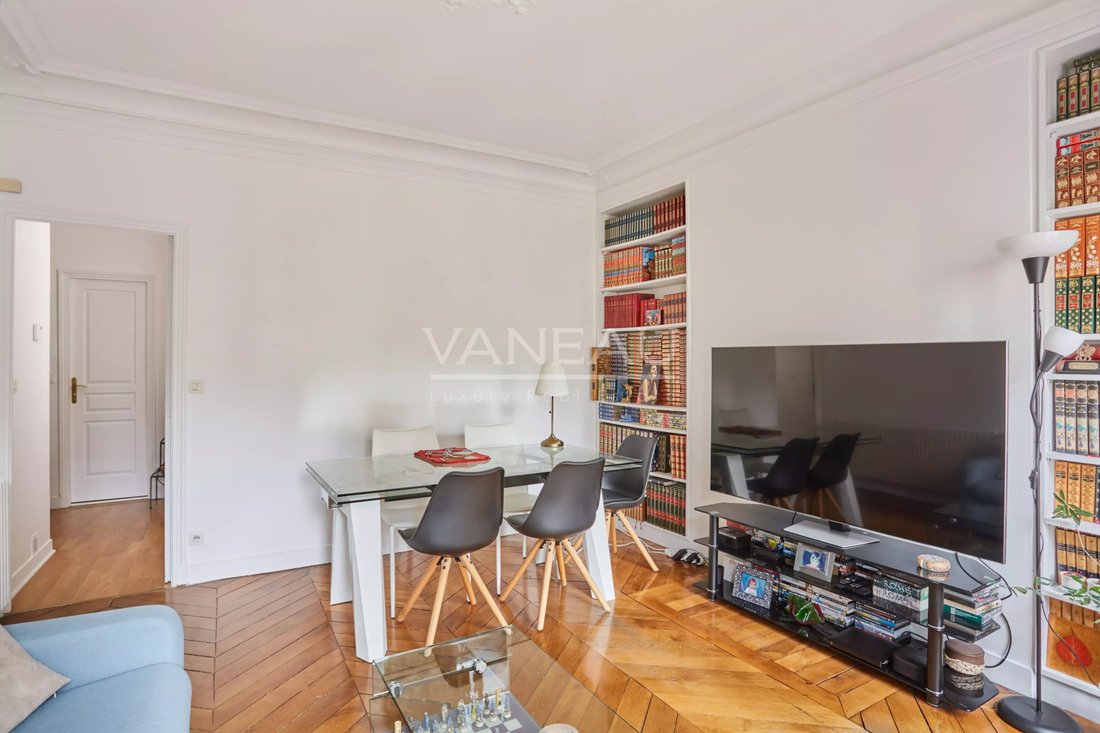 Apartment in Notre Dame des Champs, Paris 6e Arrondissement, Paris 4 - 18355839