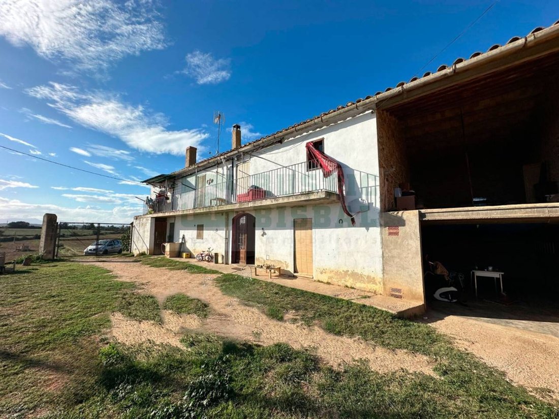 Country House in Sant Jordi Desvalls, Catalonia, Spain 5 - 18351597