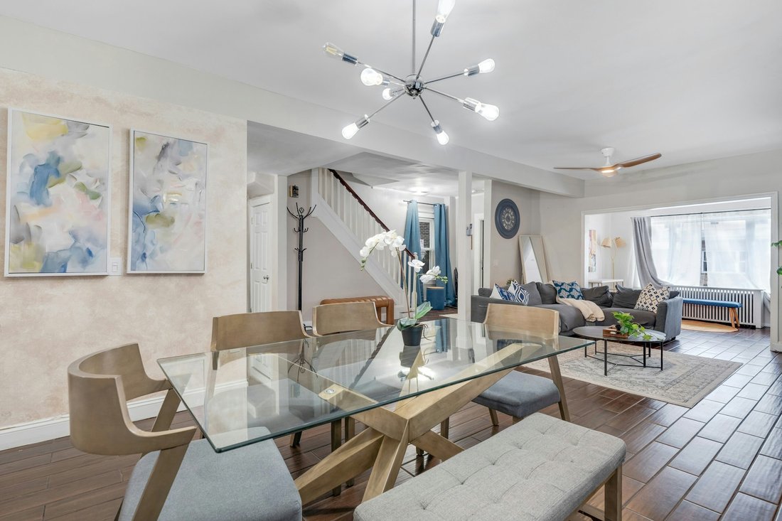 House in North Bergen, New Jersey, United States 5 - 18352954