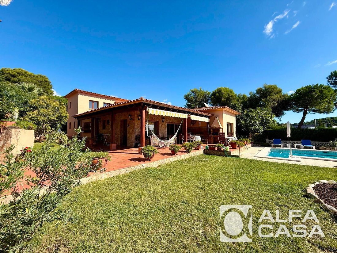 Villa in Lloret de Mar, Catalonia, Spain 5 - 18351233