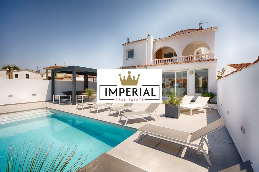 House in Empuriabrava, Catalonia, Spain 1 - 18351576