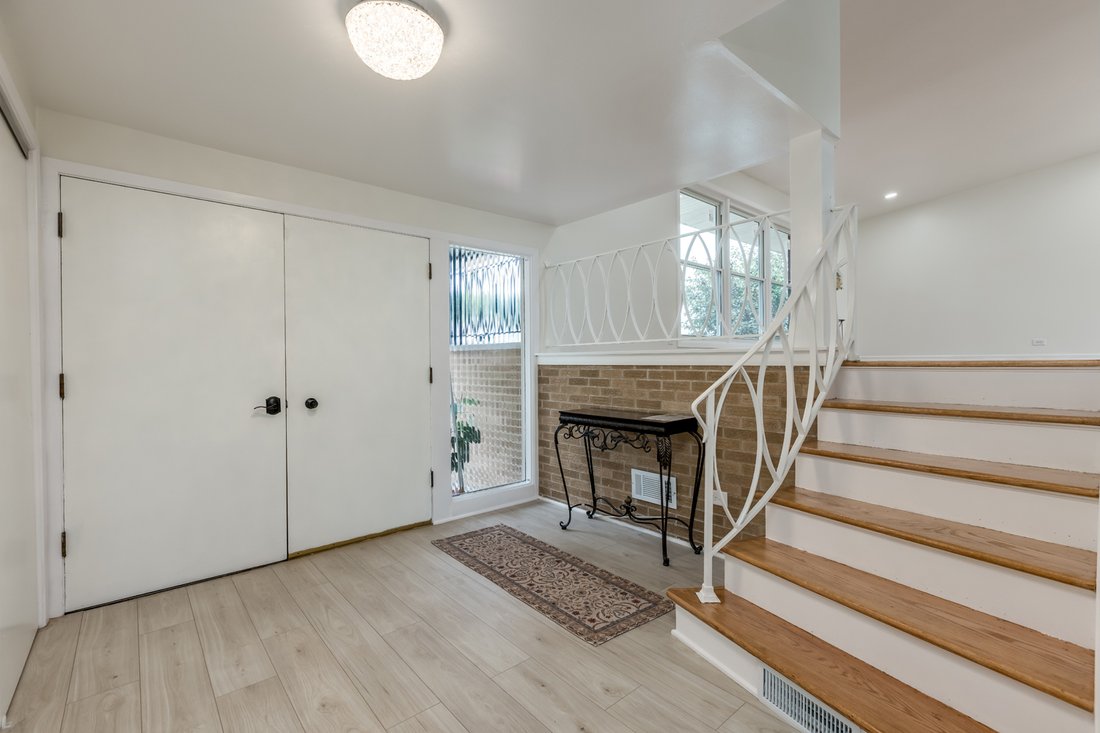 House in Morton Grove, Illinois, United States 3 - 18354669