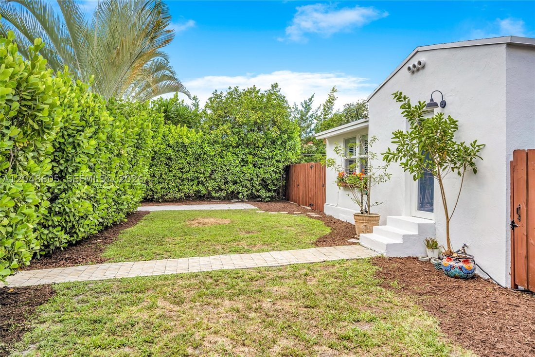 House in Miami, Florida, United States 5 - 18354265