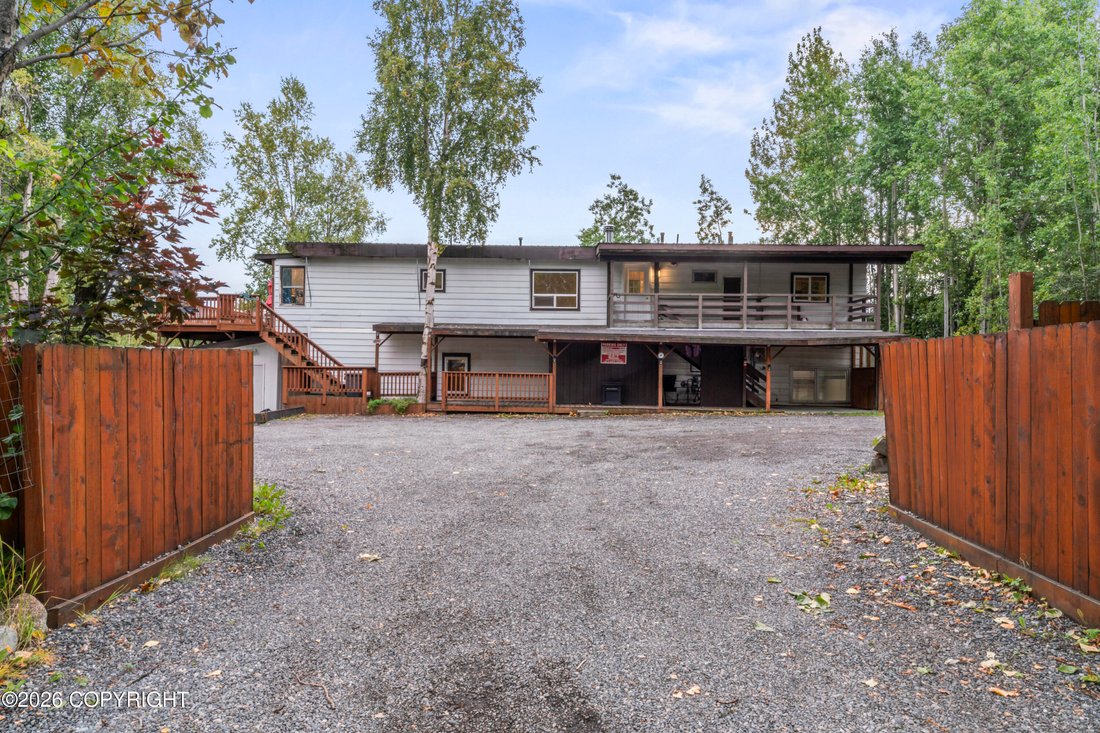 Anchorage, Alaska, United States 1 - 18354229