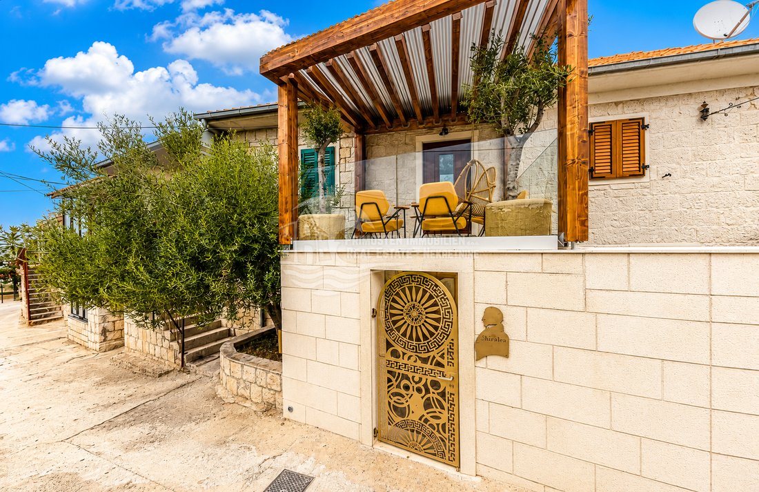 House in Okrug Gornji, Split-Dalmatia County, Croatia 3 - 18355611