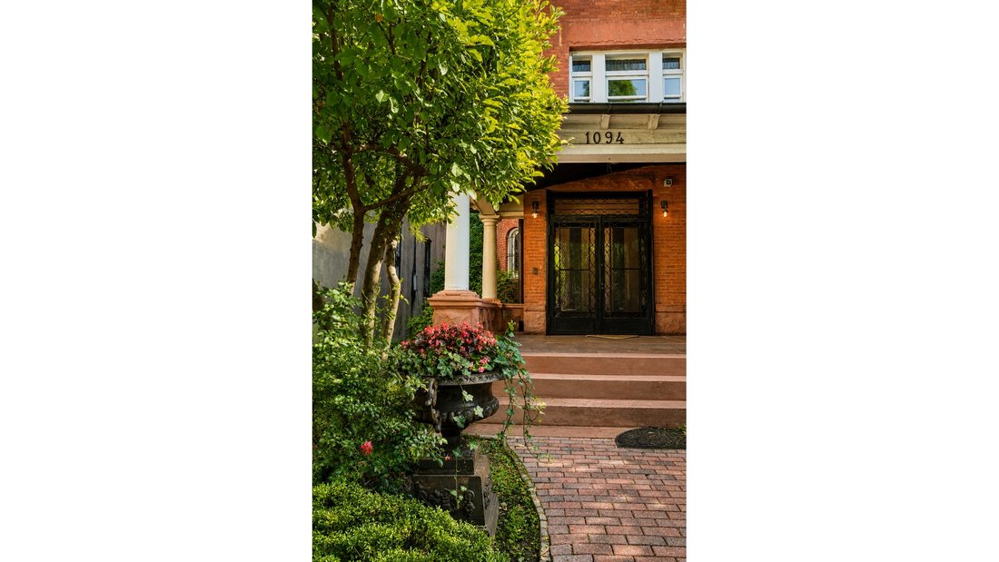House in New York, New York, United States 4 - 18355525