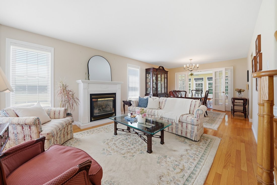 House in Milford, Ontario, Canada 3 - 18352085