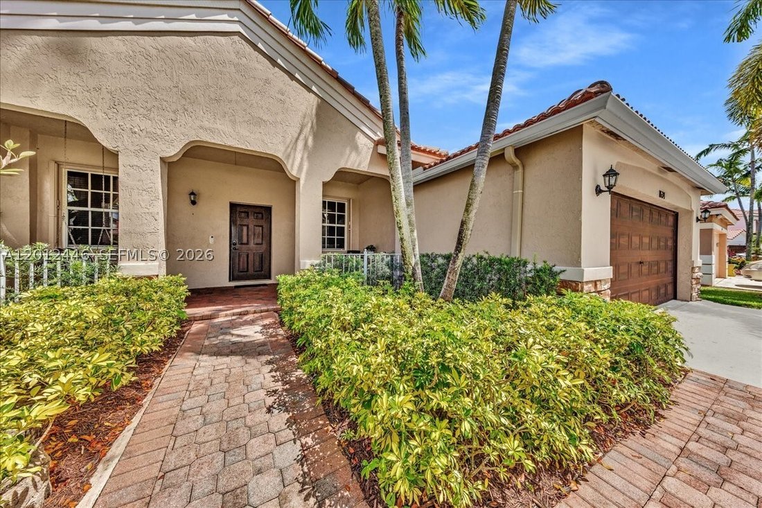 House in Weston, Florida, United States 3 - 17861140