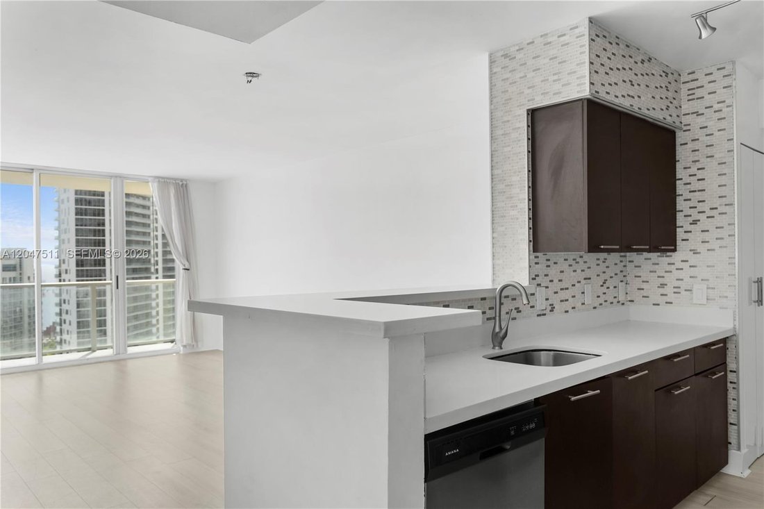 Condo in Miami, Florida, United States 5 - 18355550