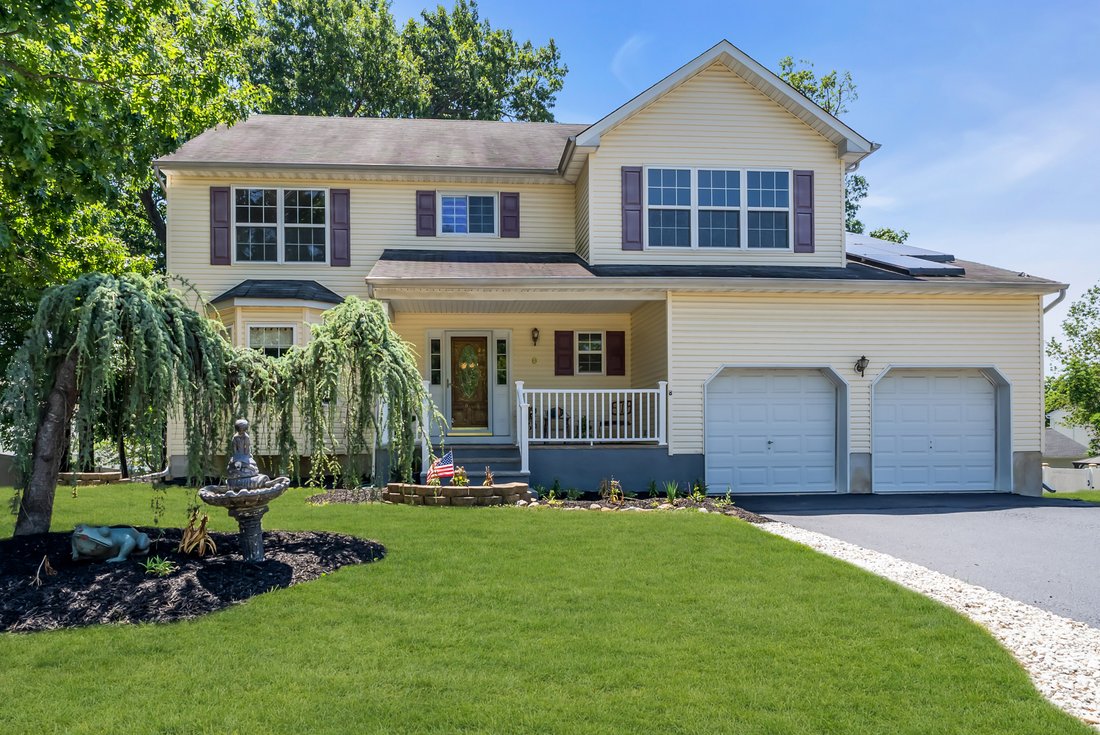 House in Neptune Township, New Jersey, United States 1 - 18352314
