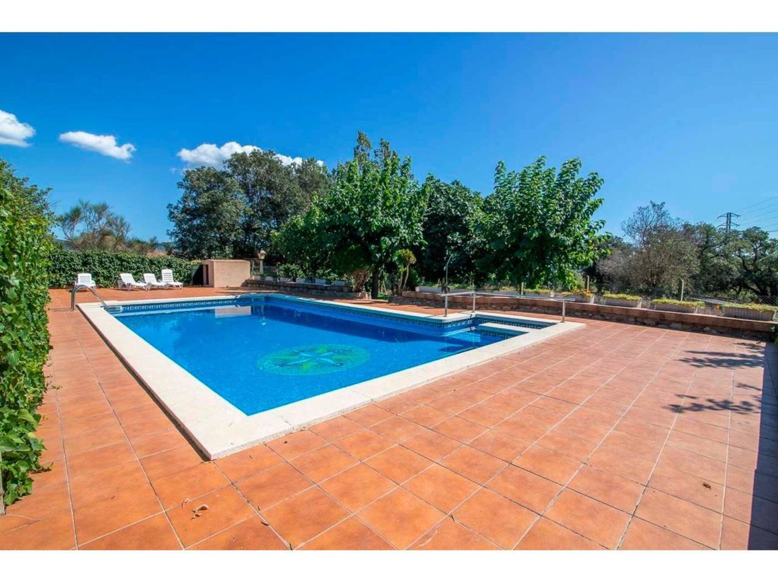 Country House in Llagostera, Catalonia, Spain 3 - 18351726