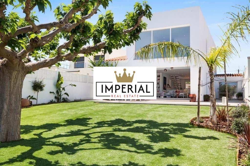 Villa in Empuriabrava, Catalonia, Spain 3 - 18351063