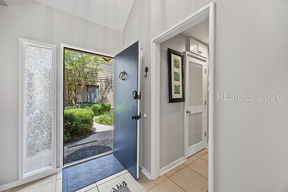 Condo in Hilton Head Island, South Carolina, United States 5 - 18353950