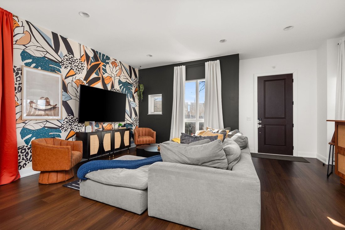 Co Op in Nashville, Tennessee, United States 3 - 18354108