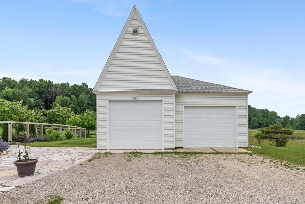 House in Wequetonsing, Michigan, United States 5 - 18353001