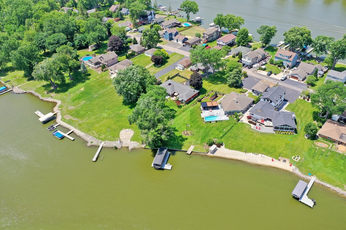 House in Johnsburg, Illinois, United States 5 - 18354705