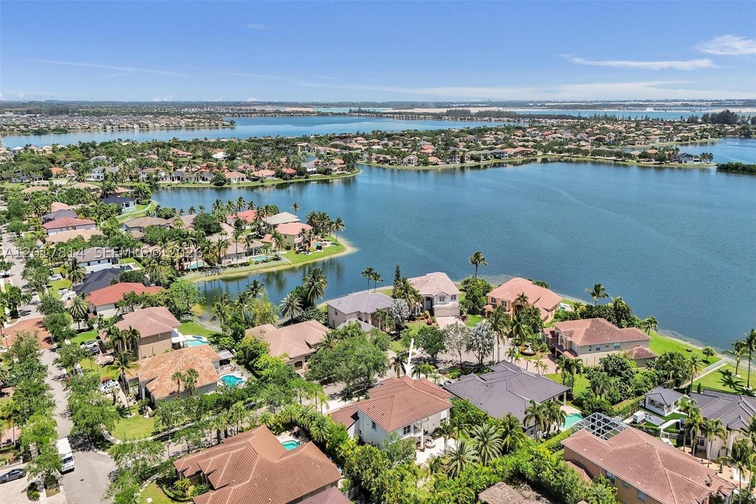 House in Miramar, Florida, United States 5 - 17909831