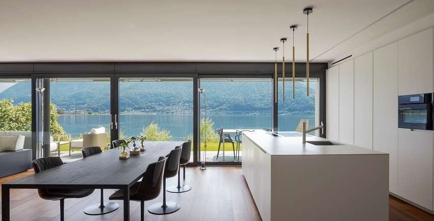 Villa in Western Lake Center, Como, Lombardy 1 - 18353962