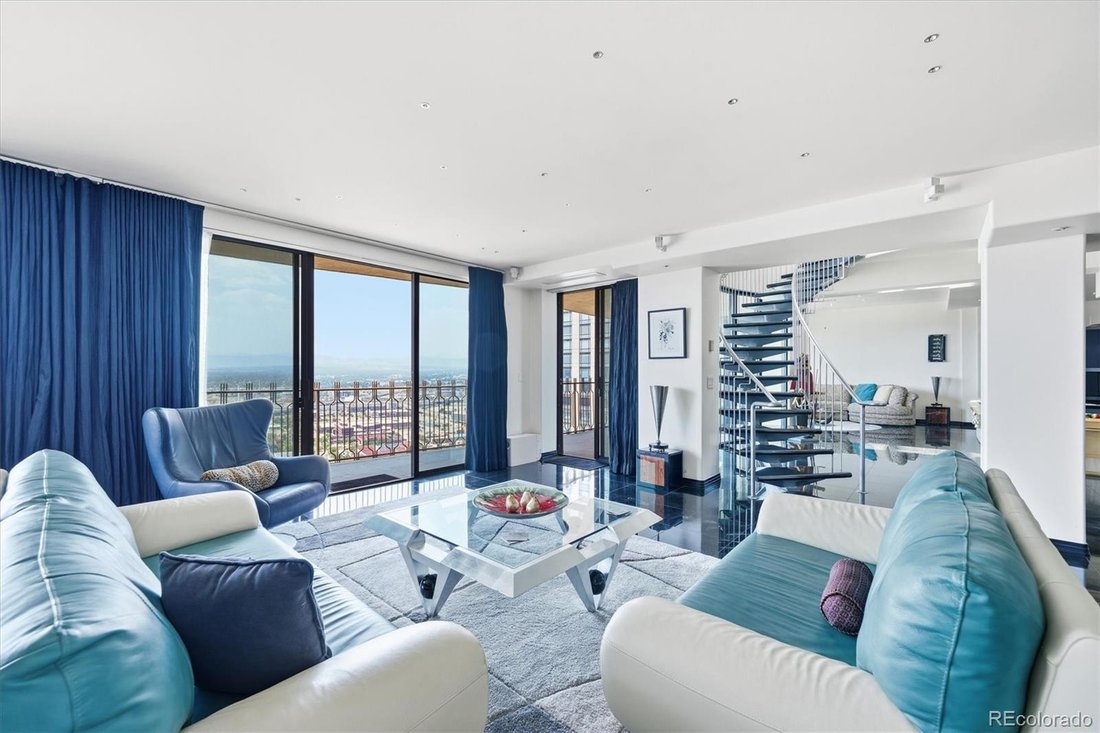 Condo in Denver, Colorado, United States 2 - 18353981