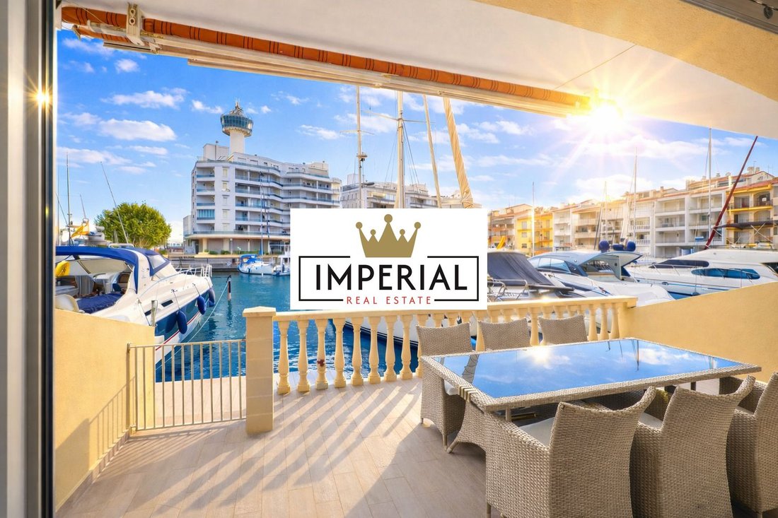 Apartment in Empuriabrava, Catalonia, Spain 1 - 18352541