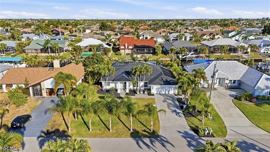 House in Cape Coral, Florida, United States 1 - 18354011