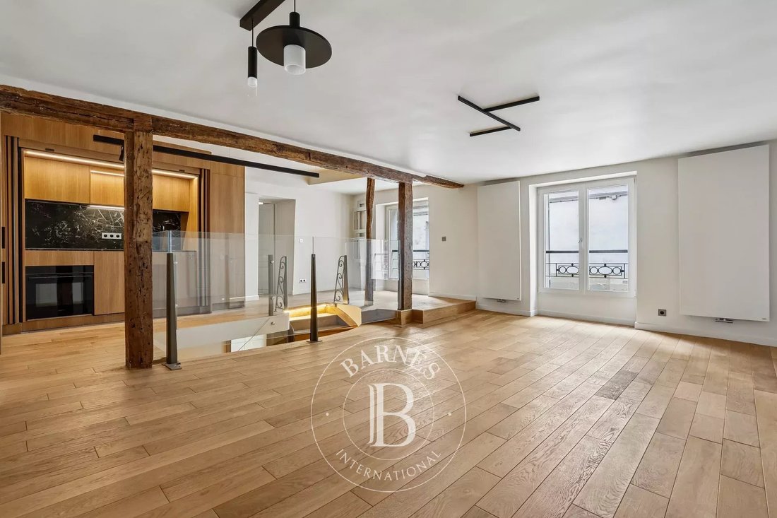 Apartment in Saint Thomas d'Aquin, Paris 7e Arrondissement, Paris 2 - 18350884