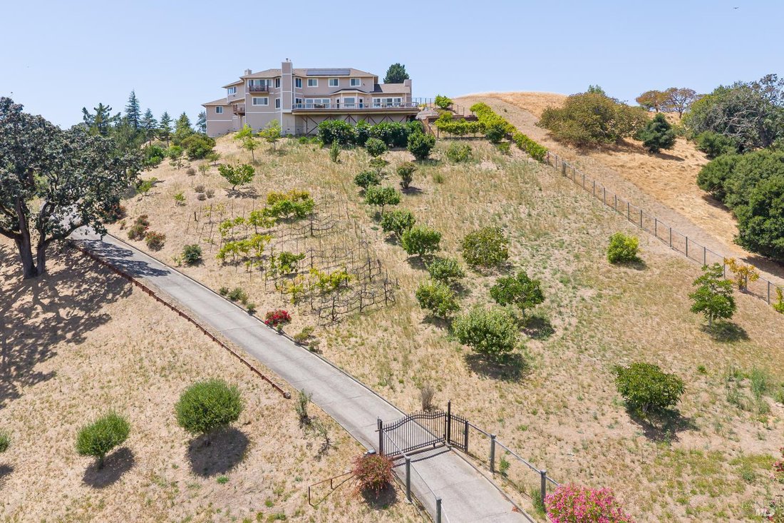 House in Petaluma, California, United States 2 - 18353204