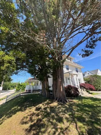 Cranston, Rhode Island, United States 3 - 18354605