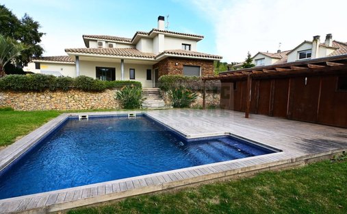 House in Torroella de Montgri, Catalonia, Spain 1