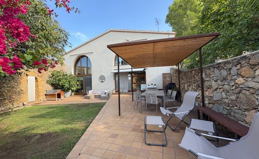 Maison à Palau-saverdera, Catalogne, Espagne 1