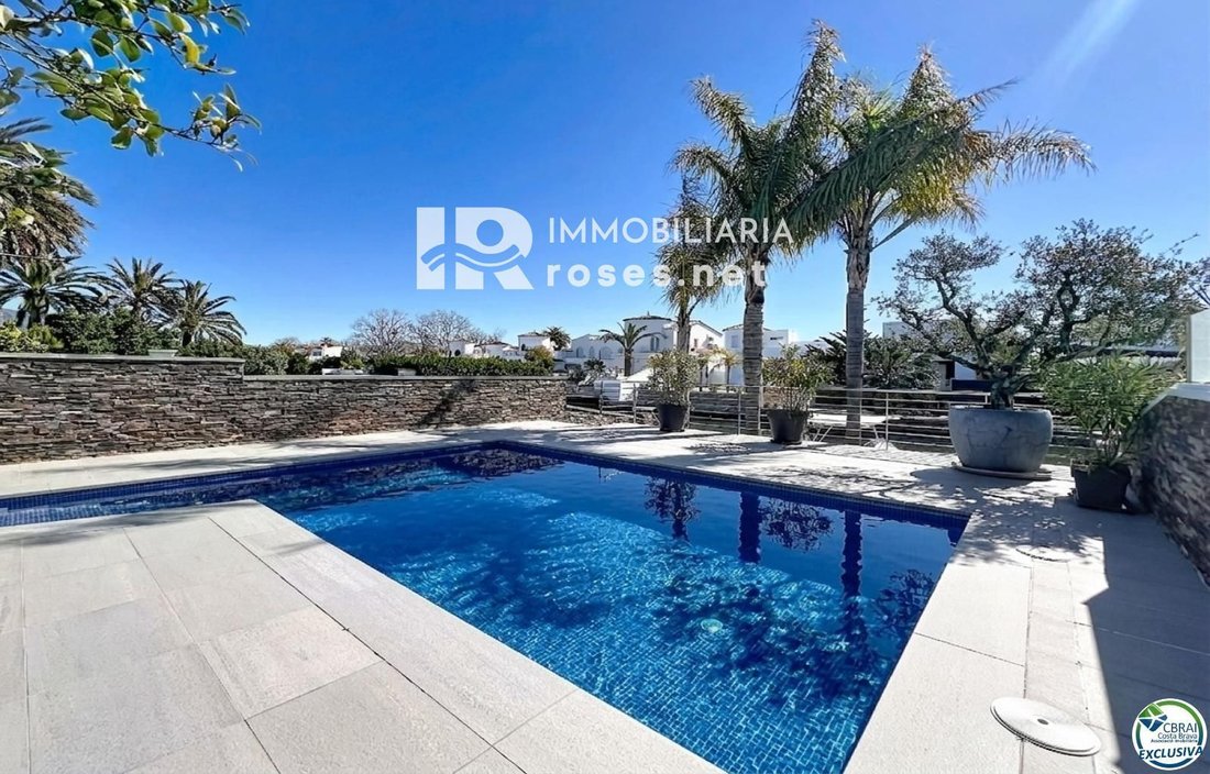 Townhouse in Empuriabrava, Catalonia, Spain 3 - 18351116