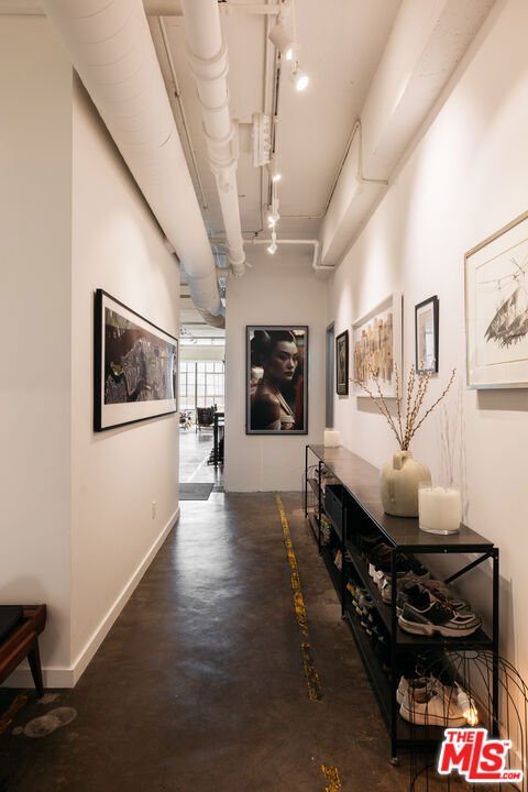 Condo in Los Angeles, California, United States 2 - 18354997