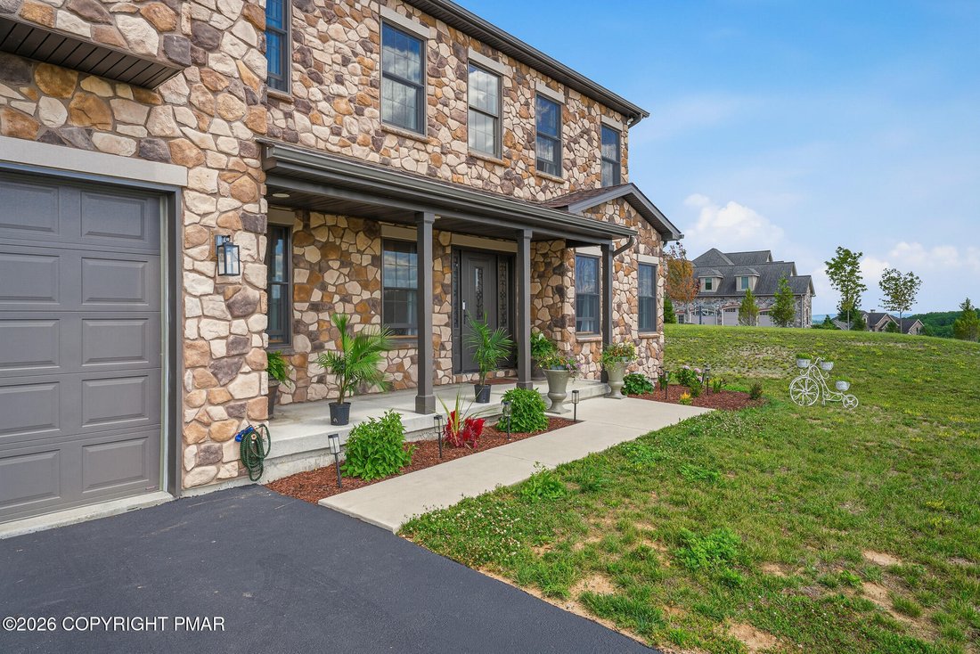 House in Nazareth, Pennsylvania, United States 4 - 18350846