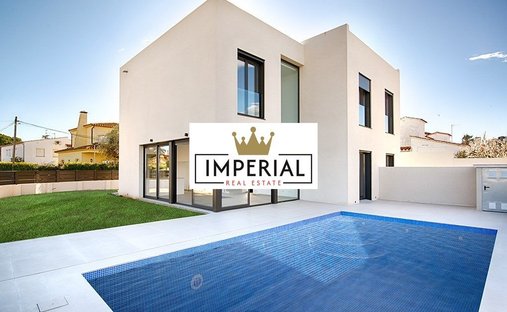 House in Empuriabrava, Catalonia, Spain 1