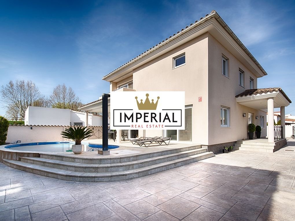 House in Empuriabrava, Catalonia, Spain 2 - 18351826