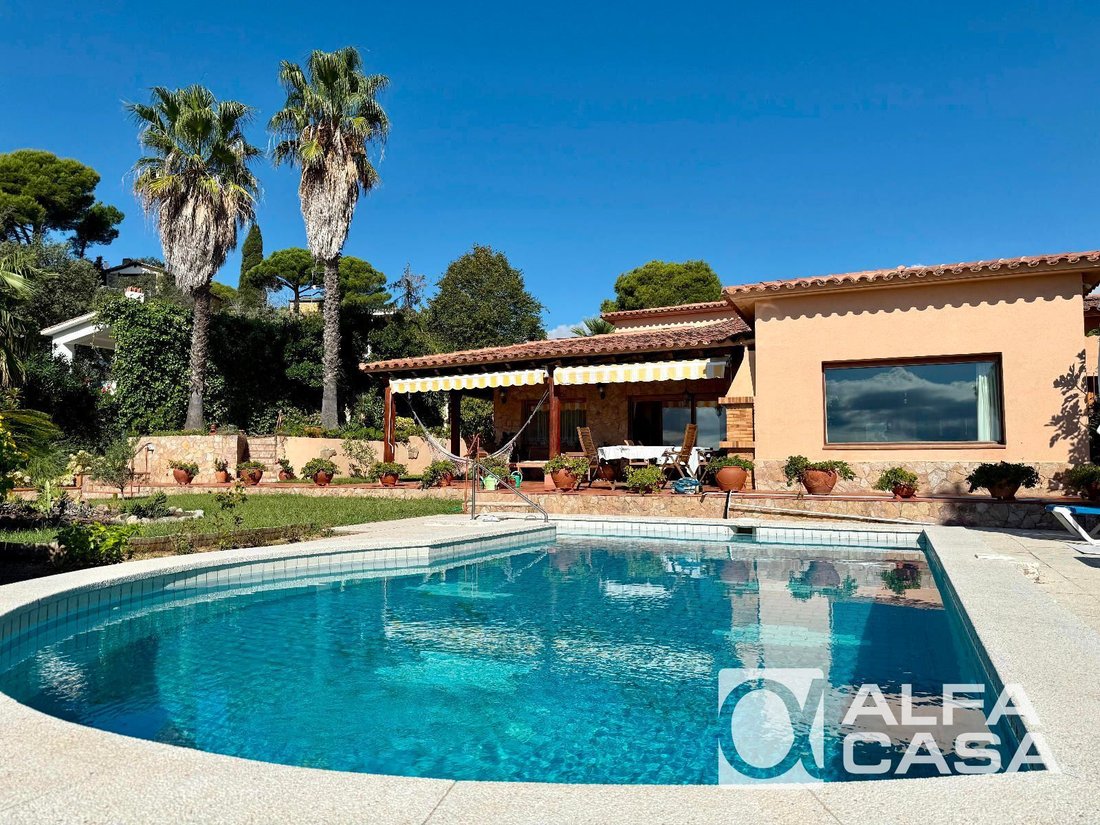 Villa in Lloret de Mar, Catalonia, Spain 4 - 18351233