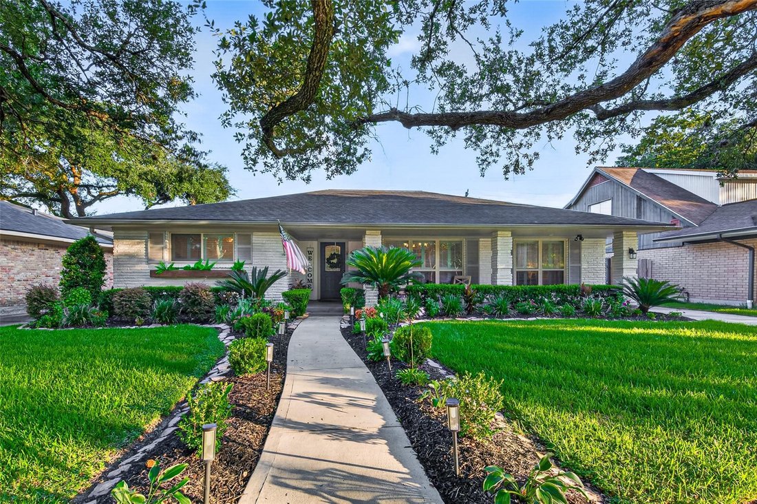 House in Houston, Texas, United States 5 - 18355359