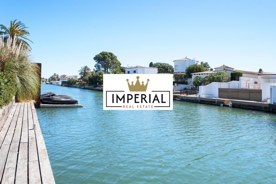 House in Empuriabrava, Catalonia, Spain 4 - 18352264
