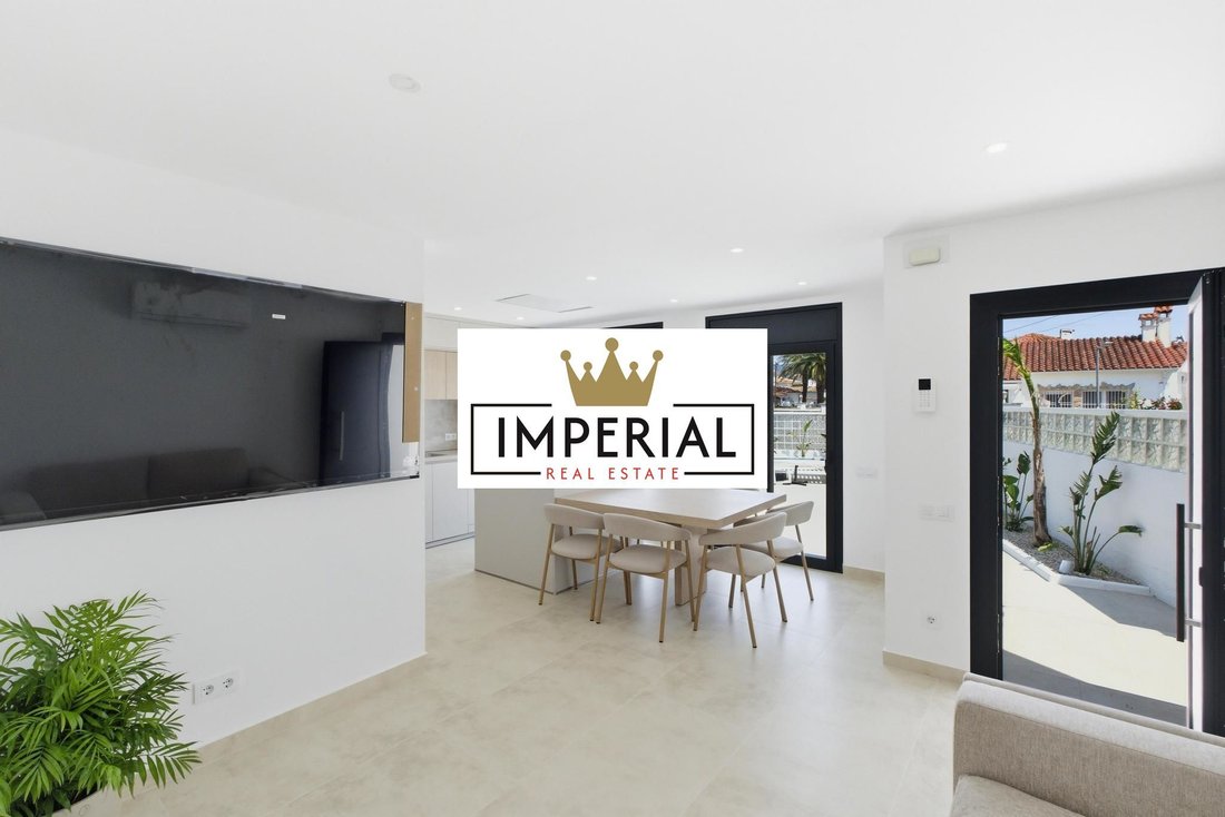 House in Empuriabrava, Catalonia, Spain 4 - 18352076